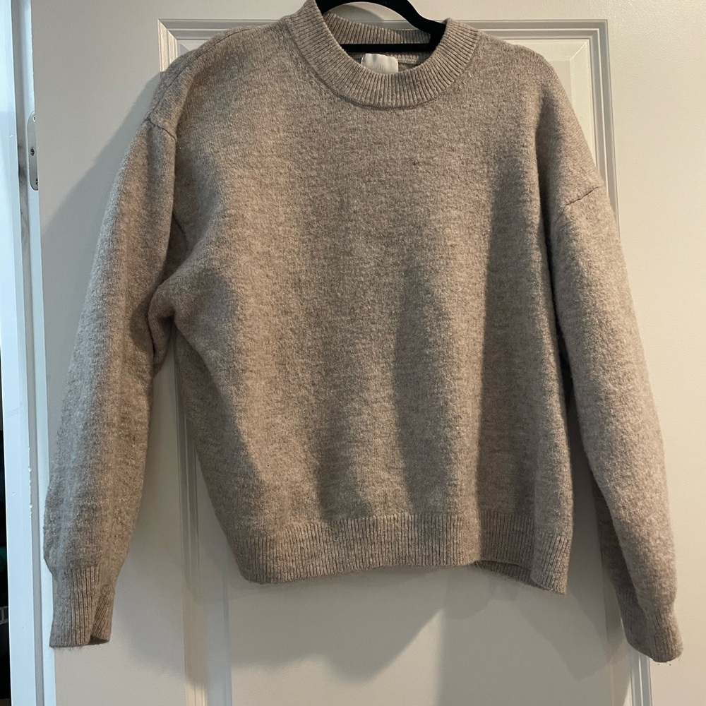 H&M sweater